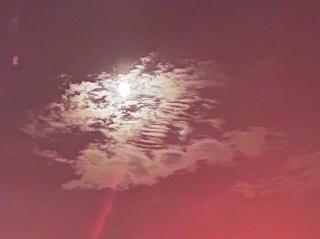 夜郎之月