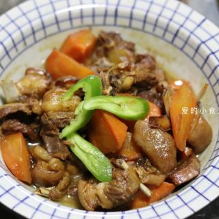 胡萝卜生姜焖羊肉