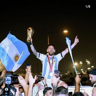【夺冠】阿根廷3-3法国点球捧得世界杯！恭喜梅西加冕球王！再见卡