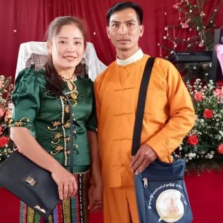 ပုင်ႇႁၢင်ႈသၢၵ်ႈသေႇ(S.l.Sai Aung Tun)Christmass