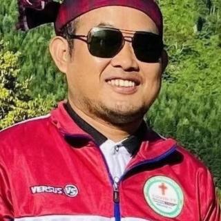 Loi mi ban sa la Chye ga. Rev Dr Myu Lat