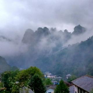 半山听雨（高兴涛诗 费一轩曲）