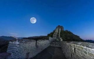 《月光下的中国》作者：欧震 朗诵：张金玲