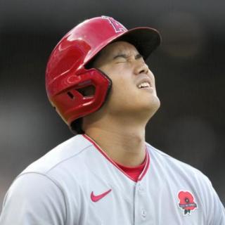 大谷翔平痛苦大叫！ 遭152公里速球砸中 敬业精神获白袜迷掌声