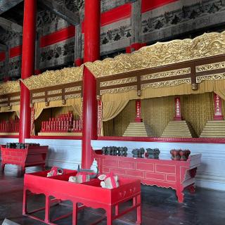 这个庙里供奉着188位中国帝王，哪些帝王能入选？为何没秦始皇？