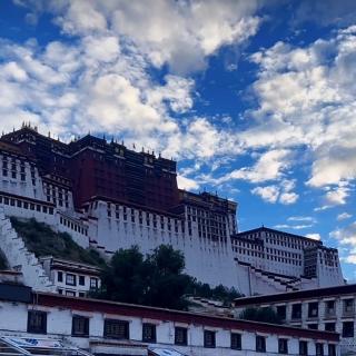《西藏梦想抵达的天堂》碑林路人