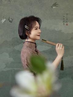 真真学背 李白 《客中作》