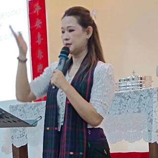 Srn Maru Charity Lu Lu Seng Mungkan a n htoi
Hpilipi 2:14-16