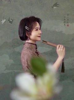 真真学背 李白《与史郎中钦听黄鹤楼上吹笛》