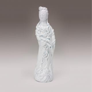 德化窑“何朝宗”款白釉观音立像 · 湖南博物院