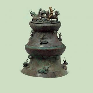 叠鼓形狩猎场面贮贝器 · 云南省博物馆
