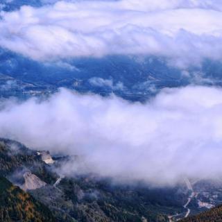 《清平乐·六盘山》