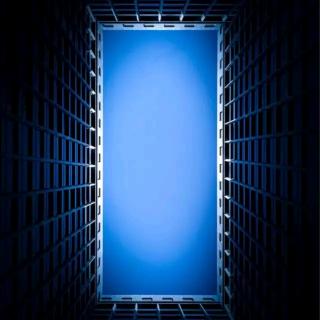 最后,像机枪扫射的声音!Finally, it is like the sou